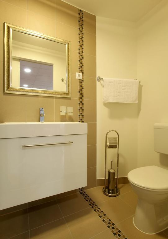 هاتفان Sos Motel الغرفة الصورة